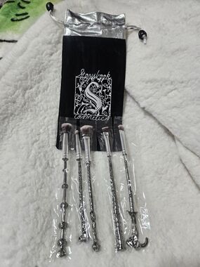 Storybook Cosmetics Original Storybook Wands 5 Piece Brush Set w/ Velvet Pouch